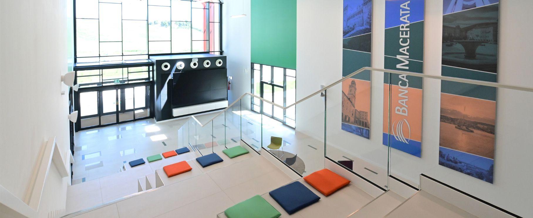 Nouveau réfectoire et cuisine industrielle à l'Institut Pontifical Oriental | Casalgrande Padana Nouveau réfectoire et cuisine industrielle à l'Institut Pontifical Oriental | Casalgrande Padana