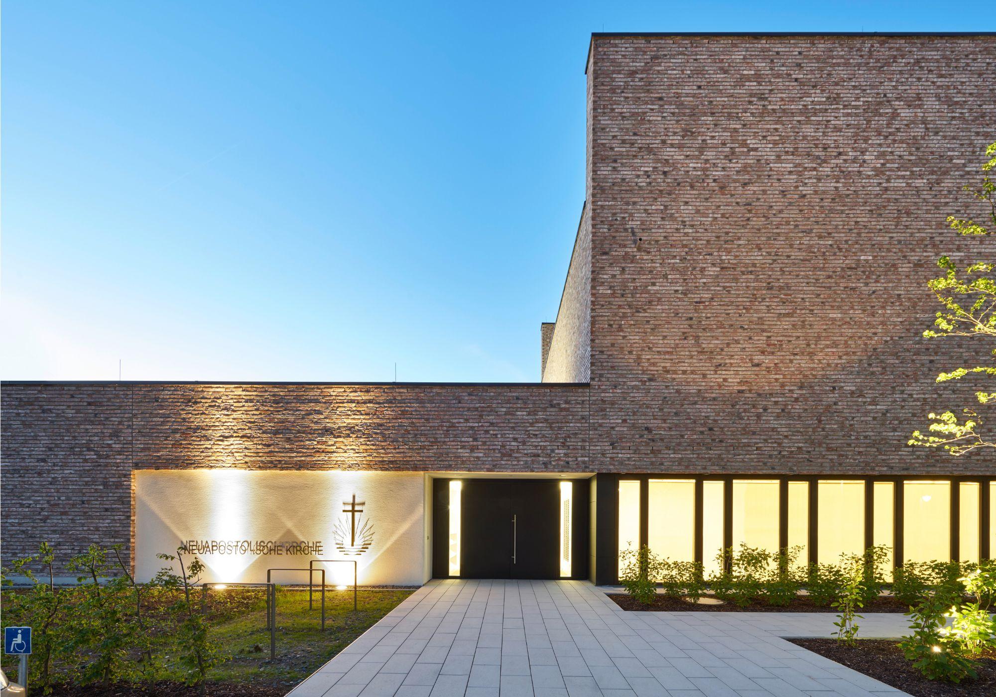 Église néo-apostolique de Kornwestheim | Casalgrande Padana Église néo-apostolique de Kornwestheim | Casalgrande Padana