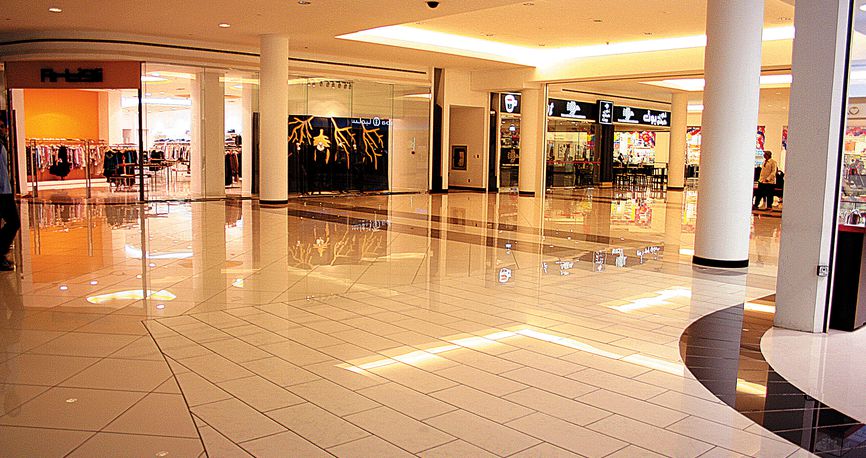 CENTRE COMMERCIAL “GRANADA MALL” CENTRE COMMERCIAL “GRANADA MALL”