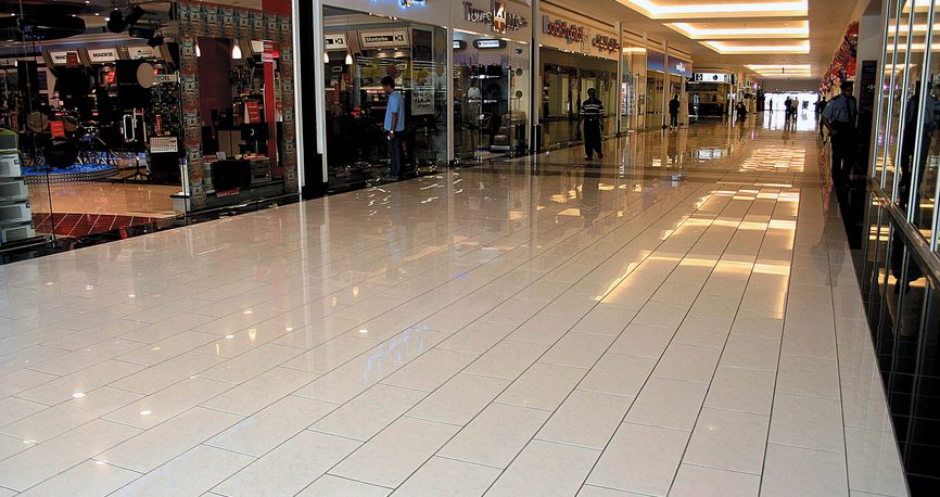 CENTRE COMMERCIAL “GRANADA MALL” CENTRE COMMERCIAL “GRANADA MALL”