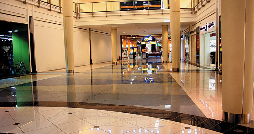 CENTRE COMMERCIAL “GRANADA MALL” CENTRE COMMERCIAL “GRANADA MALL”